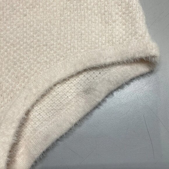 NEW SELKIE Women’s High Waisted Fuzzy Shorts Light Pale Pink Size XS - Picture 5 of 9